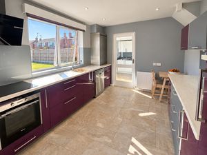 Kitchen- click for photo gallery